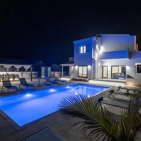 Montis Sea View Heated Pool