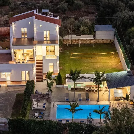 Villa Montis Sea View Heated Pool Daratsos
